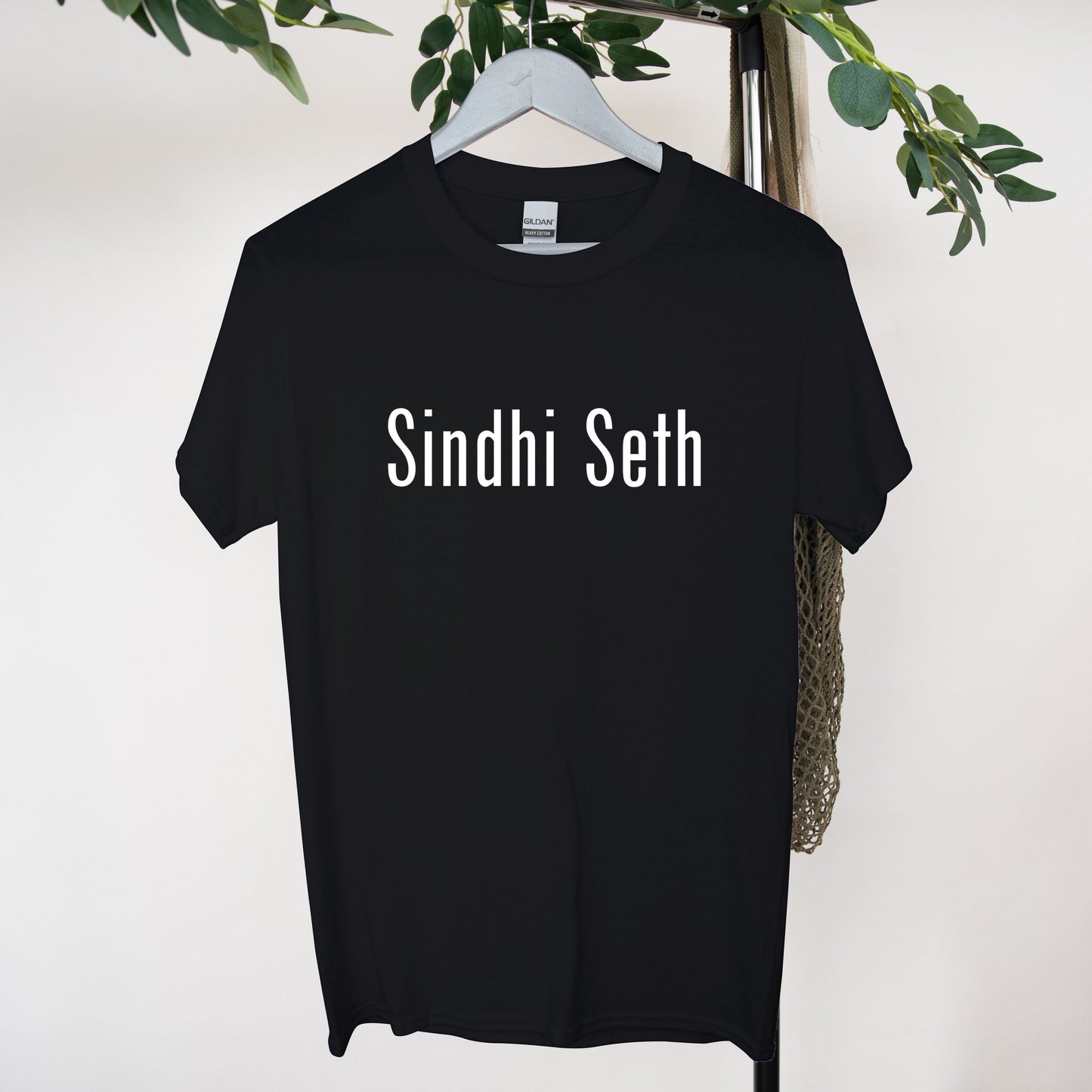Sindhi Seth Tee