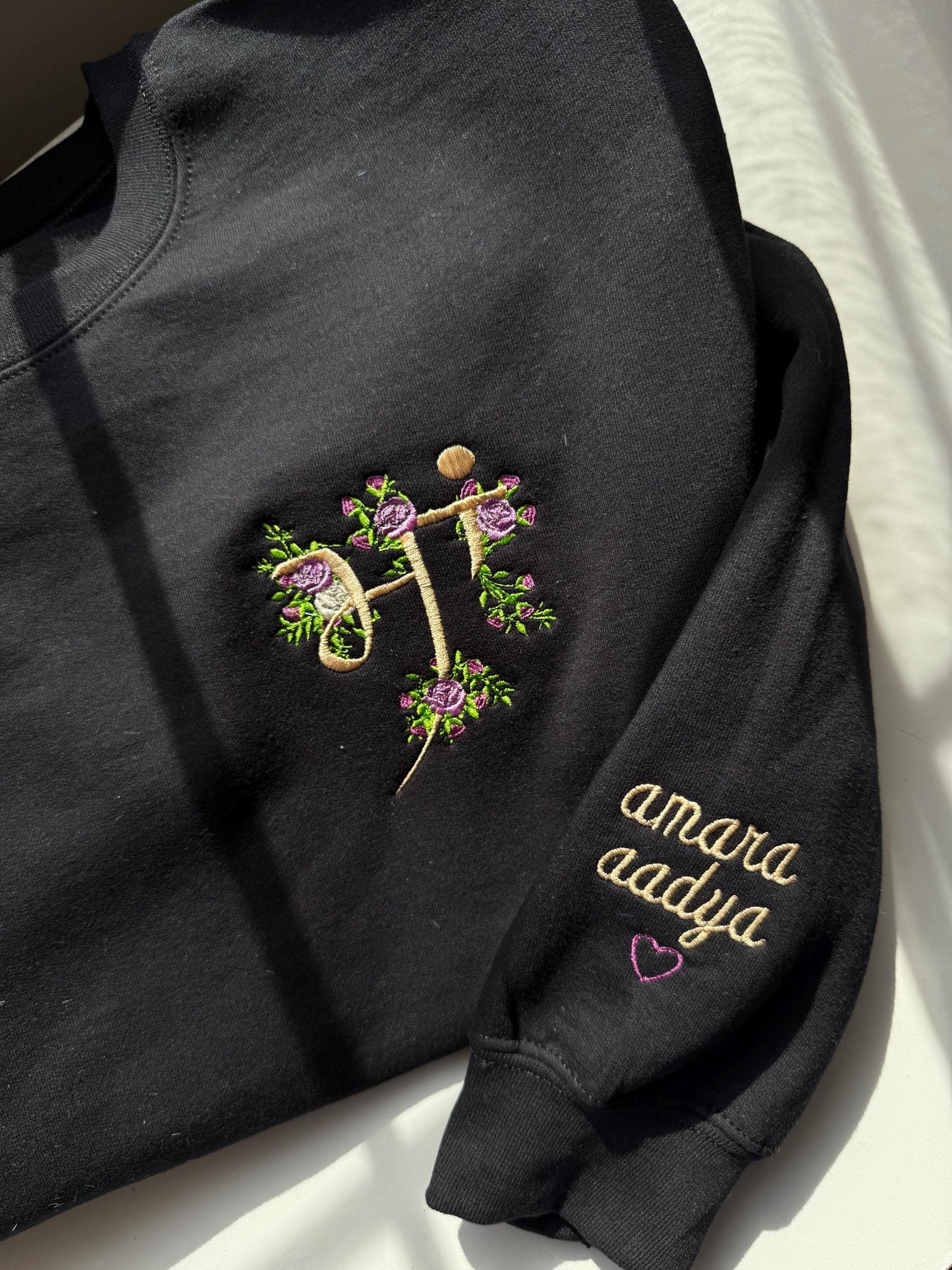 Custom embroidered floral Mama Sweatshirt names on sleeve | I wear my heart on my sleeve