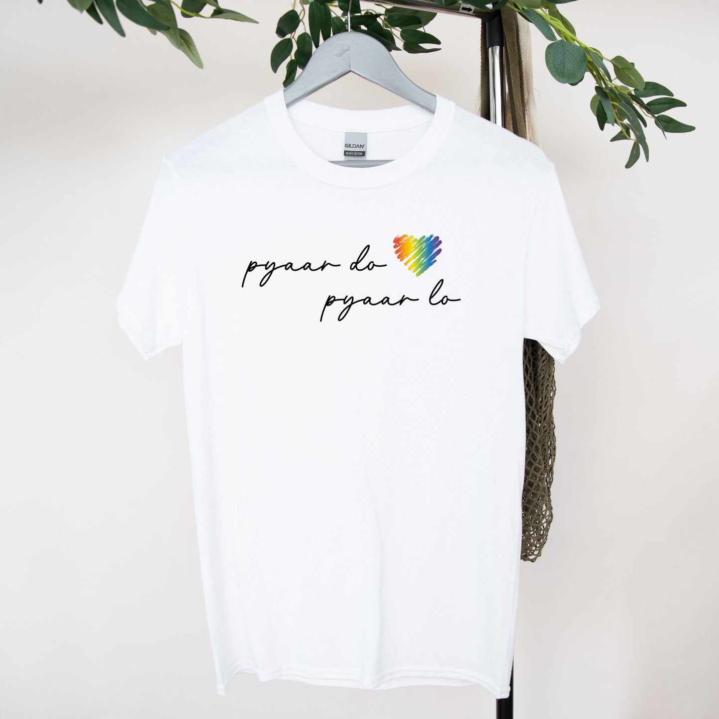 Pyaar do, Pyaar lo tee